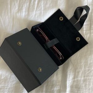 LIKE NEW Sunglasses Organizer